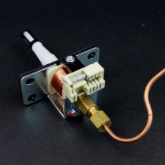 Pompe a petrole pour poele ZIBRO KAMIN, ROYAL HEATOR